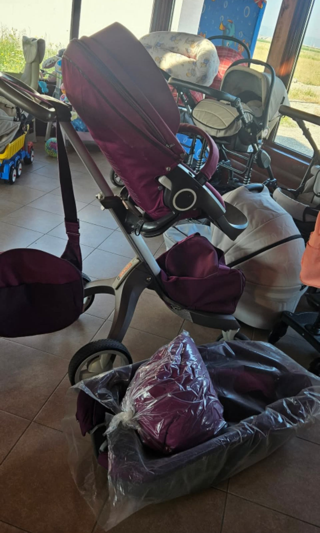 Carucior Stokke 2 in 1 - Mov  + Geanta inclusa