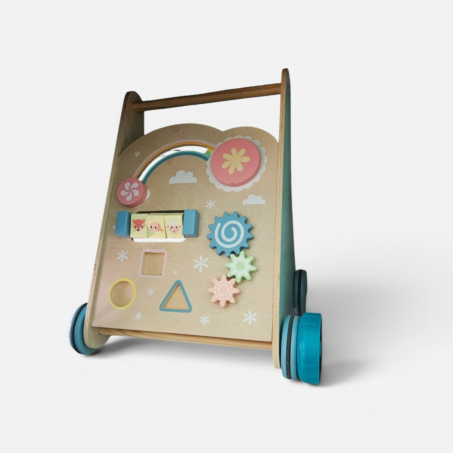 Antemergător din lemn tip centru de activități Montessori