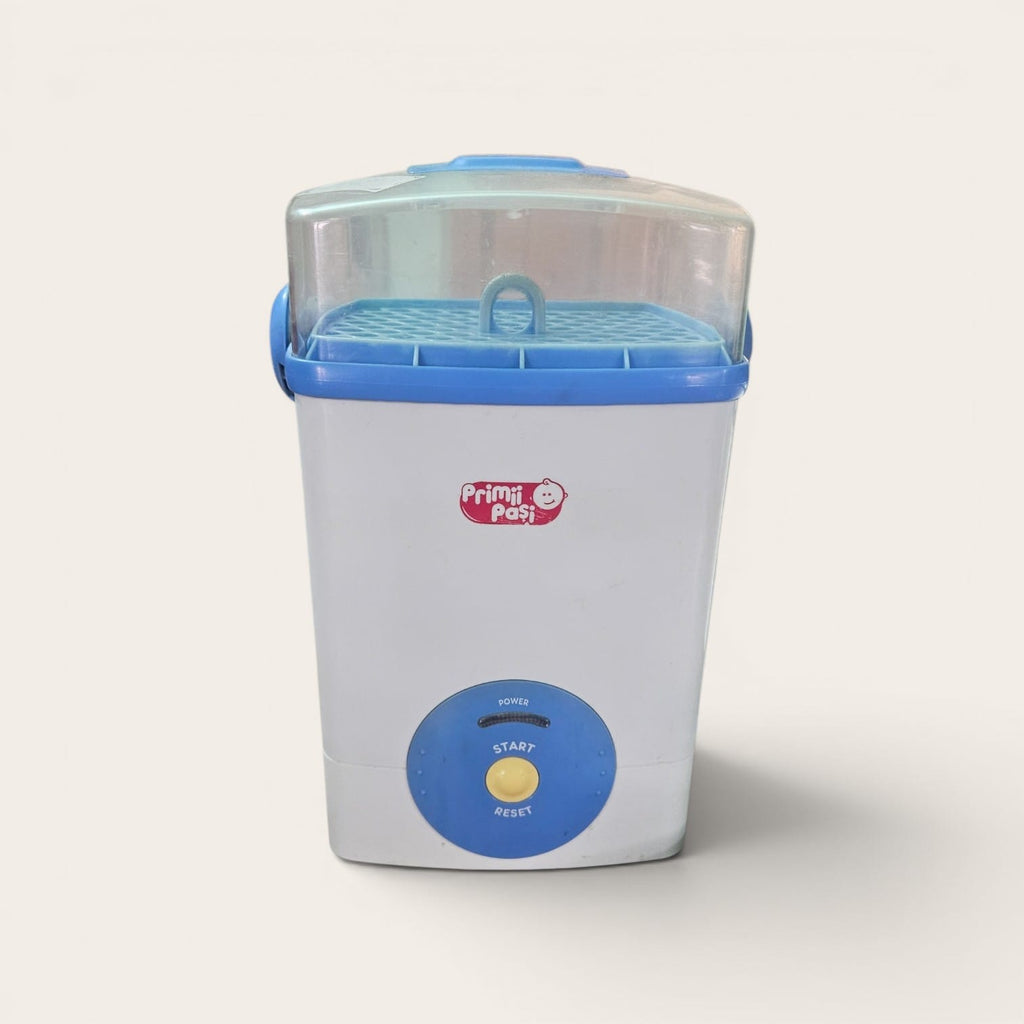 Sterilizator electric cu aburi Primii Pași (Model R0905) pentru 8 biberoane